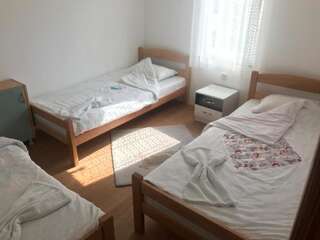 Гостевой дом Guest House Kollata Vusanje Классический трехместный номер-6